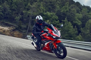 Top mô tô chạy nhanh nhất với giá dưới 200 triệu đồng