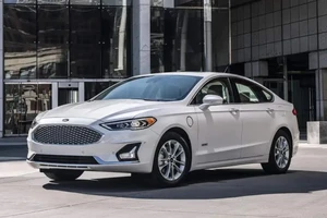 3 mẫu xe sedan đã qua sử dụng xứng đáng để mua dù đã ngừng sản xuất