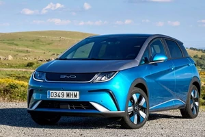 Mỹ đặt mục tiêu tăng gấp bốn lần thuế xe điện của Trung Quốc