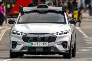 Thêm một quốc gia coi ô tô tự lái là phương tiện cải thiện an toàn và cho phép lưu thông