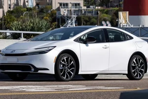 Toyota phát triển động cơ đốt mới có thể chạy đa nhiên liệu