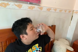 Uống nước khi bụng đói vào sáng sớm để có những lợi ích tuyệt vời này