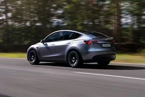 Top 5 nhà sản xuất ô tô có doanh số bán xe điện cao nhất