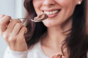 8 dấu hiệu cảnh báo bạn đang ăn quá nhiều đường