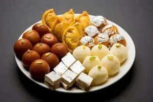 6 mẹo giải độc cơ thể sau khi ăn uống quá nhiều