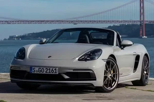 Những chiếc xe mui trần đáng sở hữu trong năm 2024