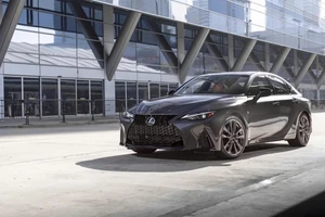 Những chiếc xe sang giá rẻ nhất năm 2025