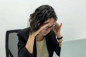 Mối liên hệ giữa trà, cà phê và cơn đau đầu