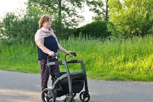 Ăn uống khoa học là chìa khóa kiểm soát triệu chứng bệnh Parkinson