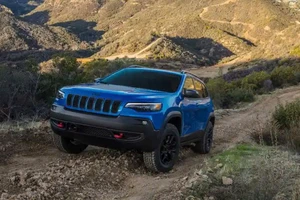 5 mẫu xe SUV bị chê kém bền, thường xuyên vào xưởng trước mốc 160.000 km