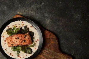 Tại sao hâm nóng cá bằng lò vi sóng lại 'phá hỏng' bữa ăn của bạn?