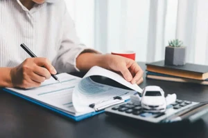 Một số thói quen khiến phí bảo hiểm ô tô của bạn đắt đỏ hơn