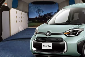 Toyota biến minivan nhỏ gọn thành phòng khách di động 