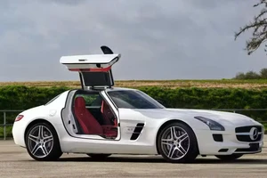 Những siêu xe có phí bảo dưỡng thấp đáng ngạc nhiên