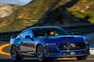 5 mẫu xe số sàn 2025 dành cho người yêu cảm giác lái thuần túy