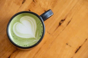 6 thức uống thay thế lành mạnh cho cà phê để tăng cường năng lượng buổi sáng