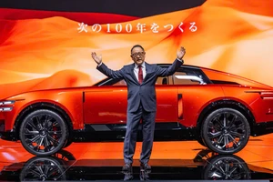 Toyota muốn cạnh tranh Rolls-royce