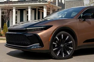 3 mẫu xe Toyota 'bán là lỗ': Mất giá tới 77% chỉ sau 3 năm sử dụng