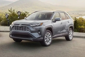 Muốn mua SUV 2025 bền bỉ, đây là 7 mẫu xe được đánh giá cao hơn Toyota RAV4