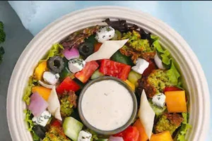 Ăn salad sống mỗi ngày: 5 lợi ích khoa học và điều cần lưu ý sau một tháng