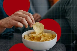 5 thực phẩm cần hạn chế sau tuổi 50 để ngăn ngừa mất trí nhớ và bệnh tim