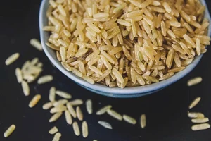 Ăn gạo lứt mỗi ngày, cơ thể bạn sẽ thay đổi kinh ngạc thế nào?