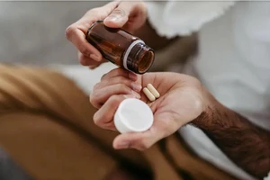 Người bị huyết áp cao cần tránh dùng thực phẩm chức năng nào?