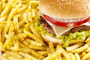 Cơ thể sẽ ra sao nếu bạn ăn thức ăn nhanh mỗi ngày?