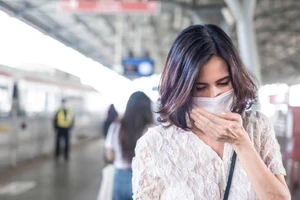 Ăn gì, làm gì để 'giải độc' cho phổi giữa mùa ô nhiễm?