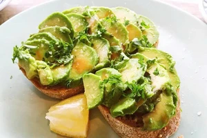 Những lợi ích sức khỏe tuyệt vời từ việc ăn bơ đúng cách