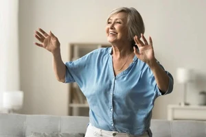 5 loại thực phẩm buổi sáng giúp tăng năng lượng hơn cà phê sau tuổi 60