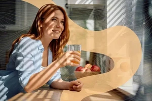 Vì sao không nên chỉ uống nước ép trái cây vào buổi sáng sớm?