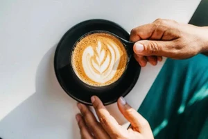 Uống cà phê đúng cách và đúng lúc để kiểm soát cân nặng
