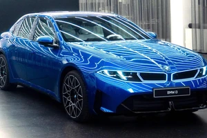 BYD ra mắt công nghệ sạc nhanh 5 phút đi 500 km, BMW lên tiếng hoài nghi
