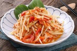 Vì sao gỏi đu đủ được ưa chuộng trong mùa nắng nóng?