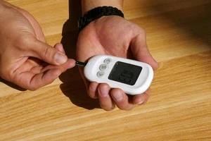 Cách duy trì sức khỏe tim mạch khi lượng đường trong máu cao