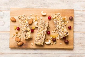 Vì sao ăn đồ ăn vặt ít calo khiến bạn nhanh đói hơn?