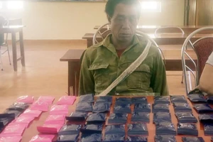 Vận chuyển 12.000 viên ma túy từ Lào về Việt Nam tiêu thụ