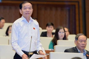 Đề nghị Chính phủ khởi xướng văn hóa từ chức