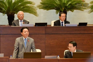 Bộ trưởng có đủ dũng khí từ chối không?