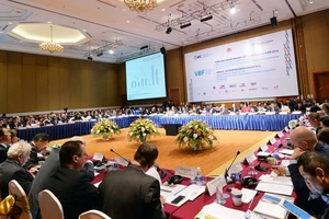 'Chúng ta chưa thể so với thế giới'