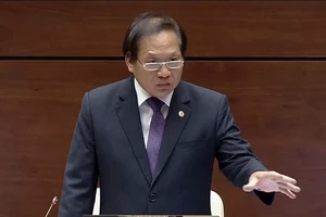 Bộ trưởng Trương Minh Tuấn trả lời ĐB về thương vụ AVG
