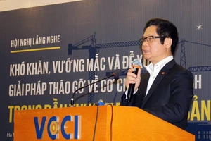 Ngành xây dựng còn nhiều 'sân sau', ưu ái thân quen!