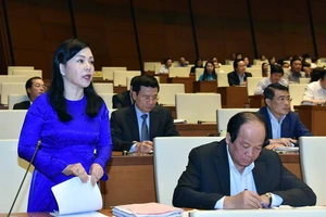 Bộ trưởng Y tế: Sẽ học ít nhất 9 năm mới được hành nghề y