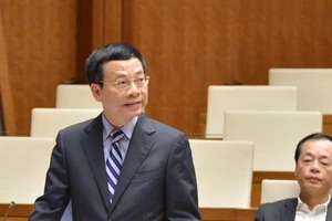 Bộ trưởng Nguyễn Mạnh Hùng: Sẽ sớm có quy định xử nạn tin giả