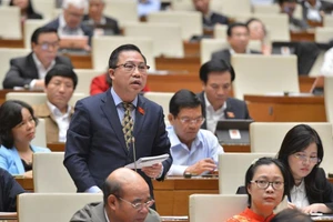 'Quốc hội mà nhầm lẫn thì dân đánh giá tai hại lắm'