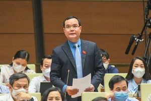 Chủ tịch Tổng LĐLĐ Việt Nam: Bức thiết về nhà ở cho công nhân lúc nào cũng nóng
