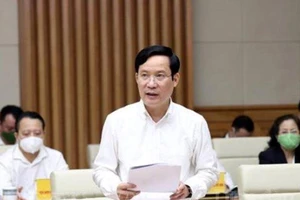 Chủ tịch VCCI đề nghị xem xét bỏ Chỉ thị 15, 16, 19