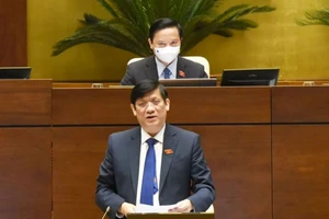 Bộ Y tế nhận trách nhiệm vì 'loạn' giá xét nghiệm