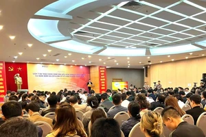  Nhà bán lẻ xăng dầu: 'Chúng tôi yếu thế mà, xin được tồn tại'